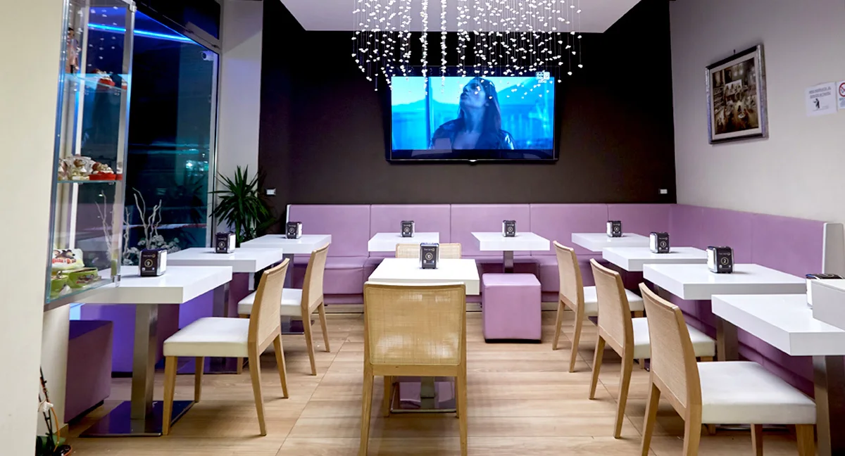 Arredo Gelateria Stancampiano