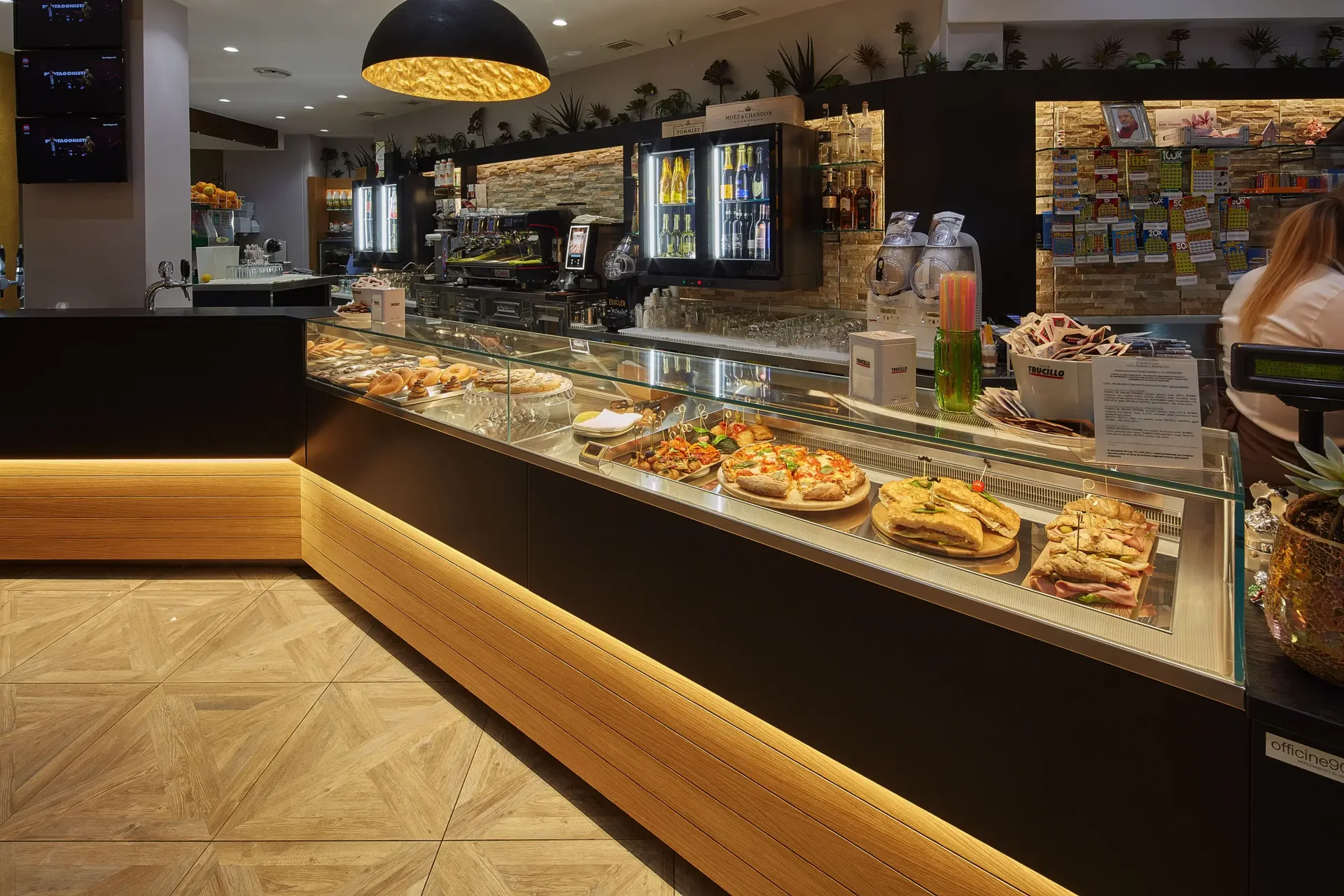 Arredo Pizzeria O'Camionist
