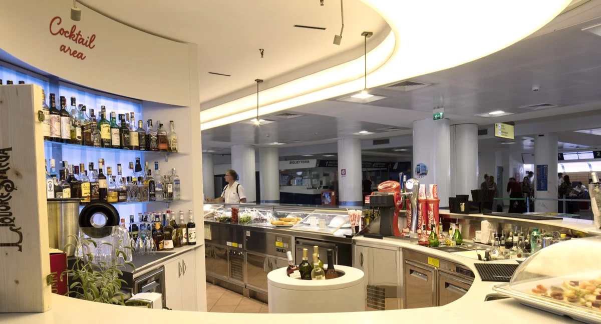 Arredo bar Tradizione Italiana 